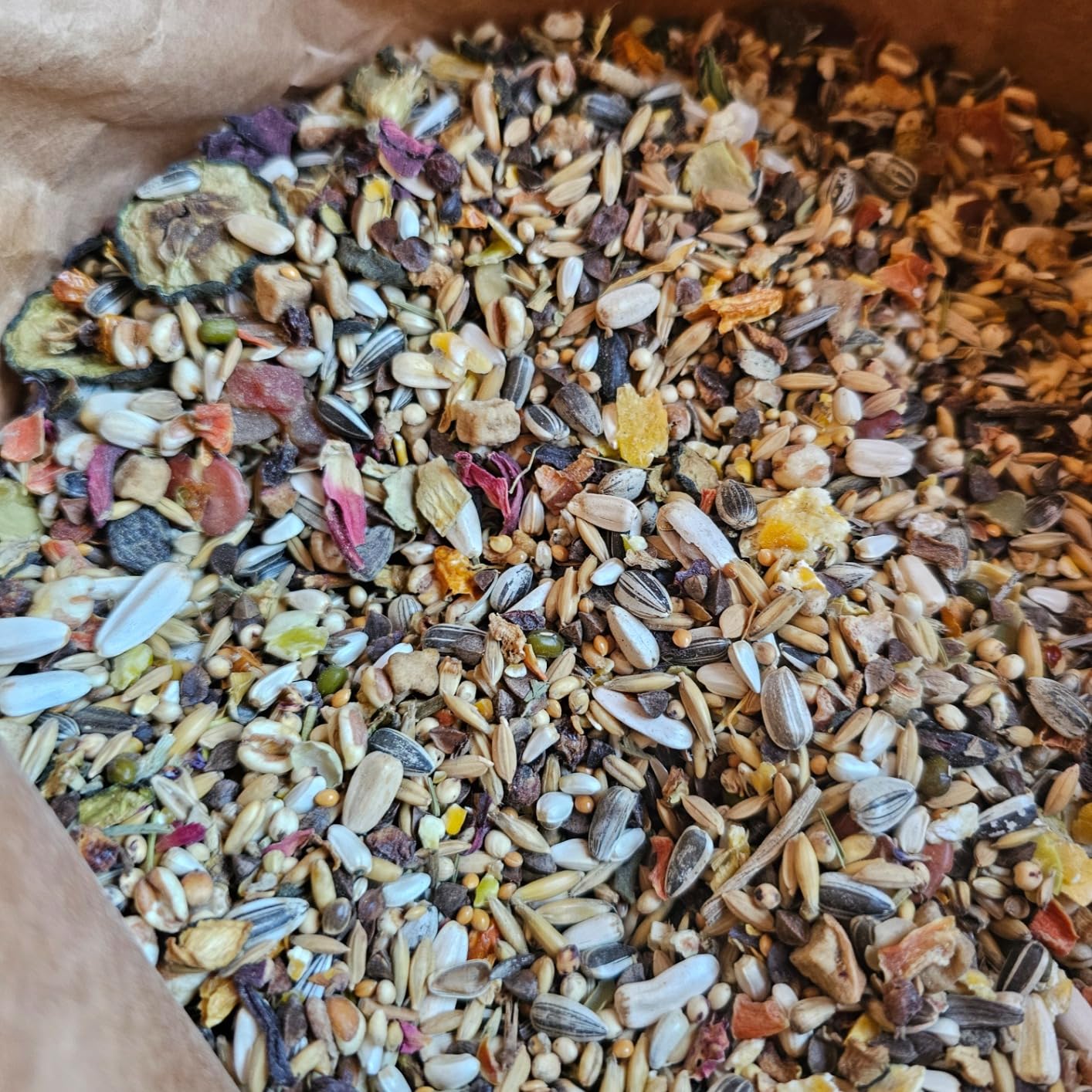 Mr. Crumble Papagei-Topfit Vogelfutter 2,5kg Kräuter