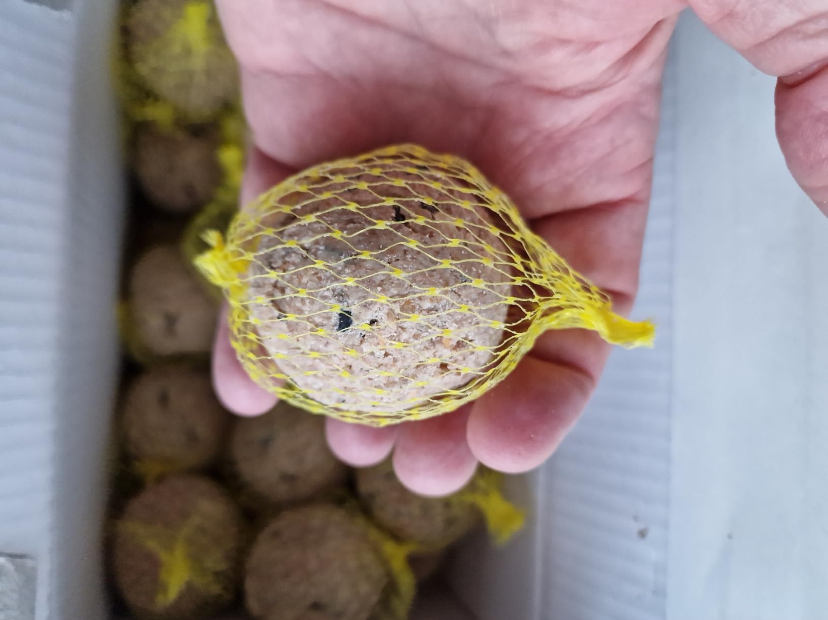 Dehner Natura Beerenknödel Meisenknödel mit Netz 30x90g Beere