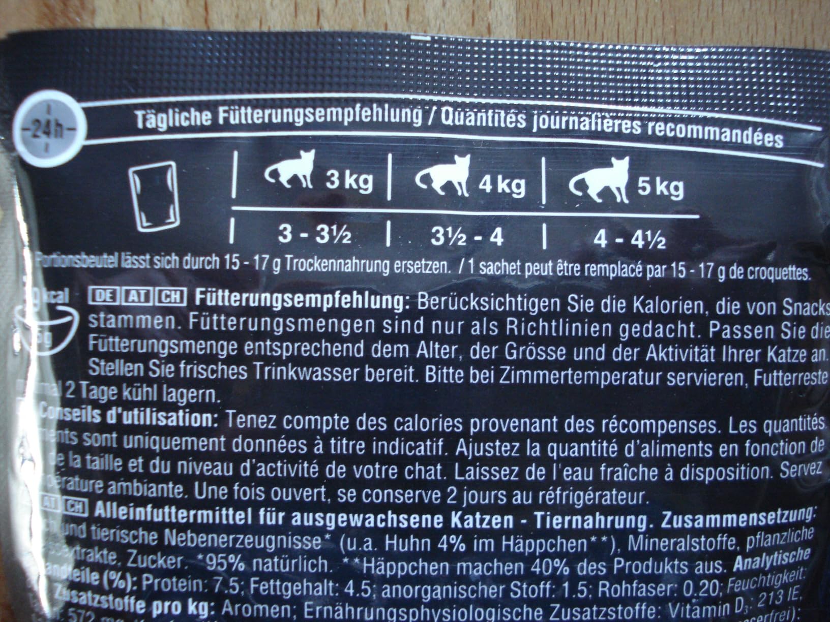 Sheba Delikatesse Huhn Nassfutter Gelee 28x85g ausgewachsen