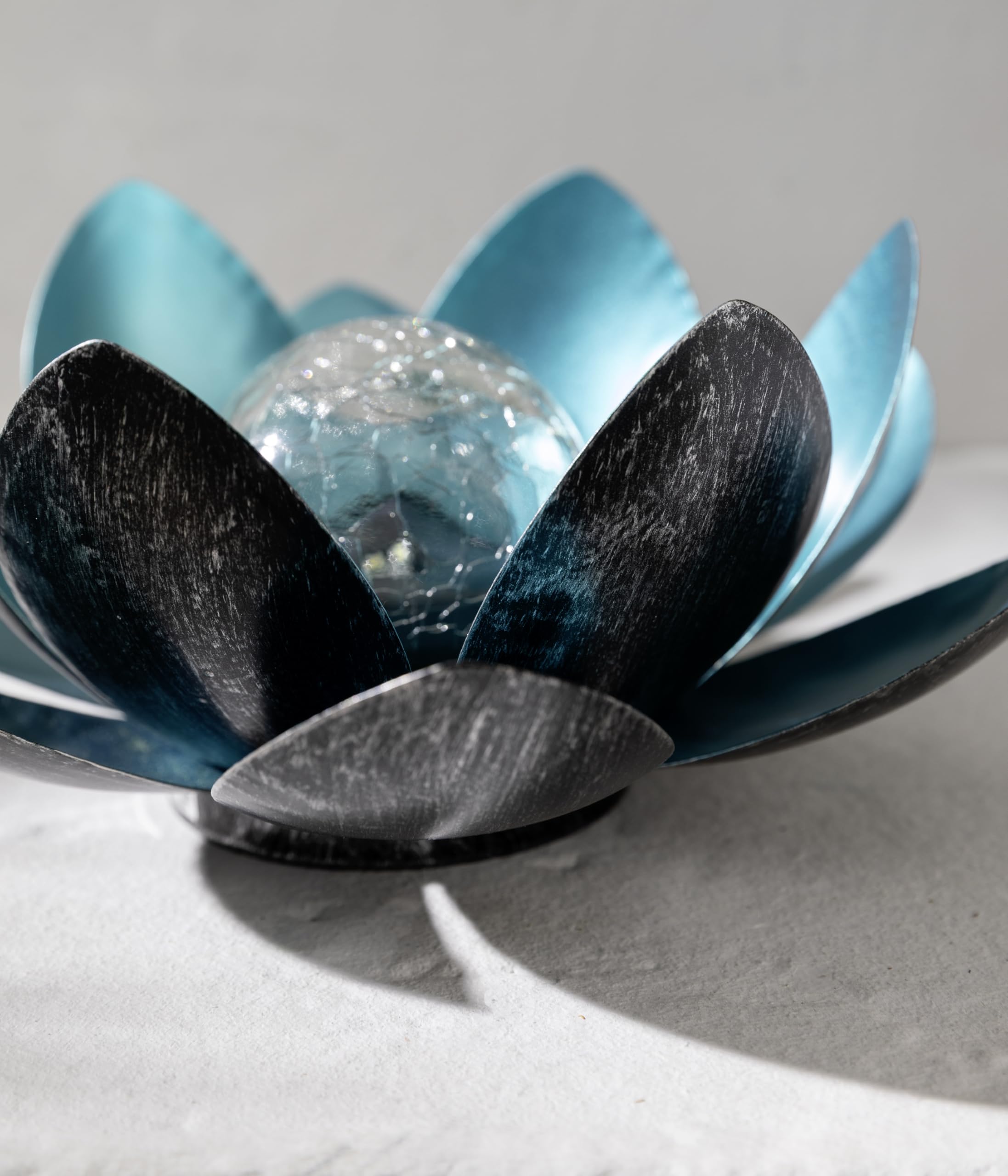Dehner Premium Lovely Lotus Solarleuchte silber-blau Ø 27,5 cm