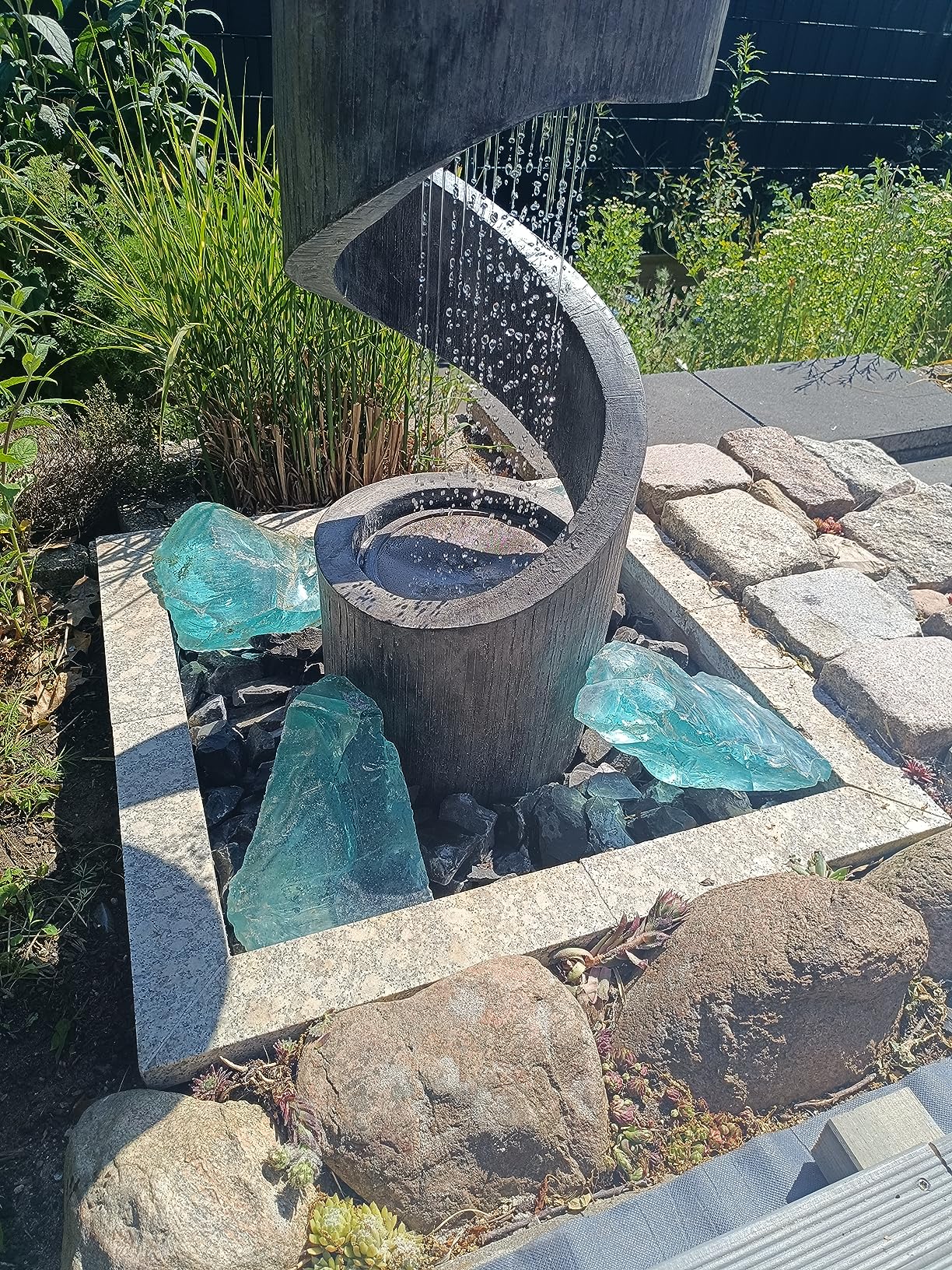 Dehner Mali Gartenbrunnen Polyresin 79,5 cm grau mit LED
