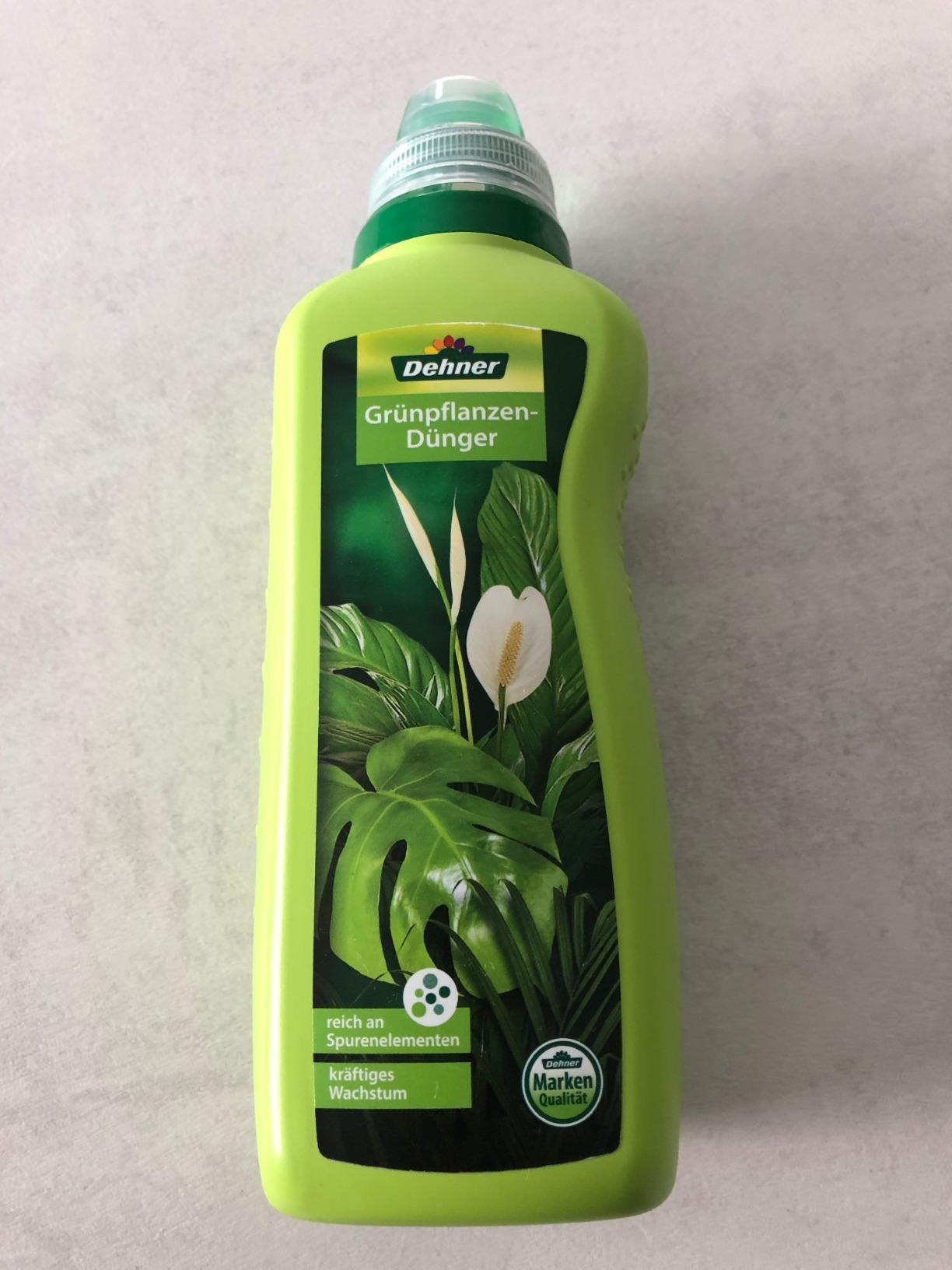 Dehner Grünpflanzen-Dünger flüssig 500 ml für 100 l