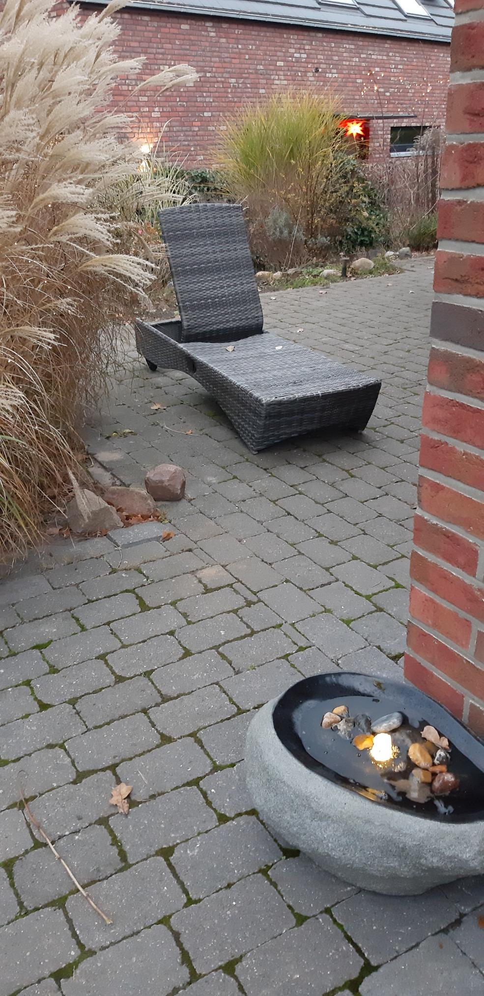 Dehner Gartenbrunnen Rock LED Findling 60cm grau Polyresin