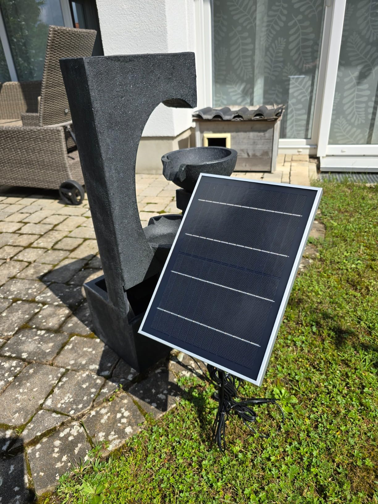 Dehner Premium Lovely Lorca Solarbrunnen 81x45cm LED grau