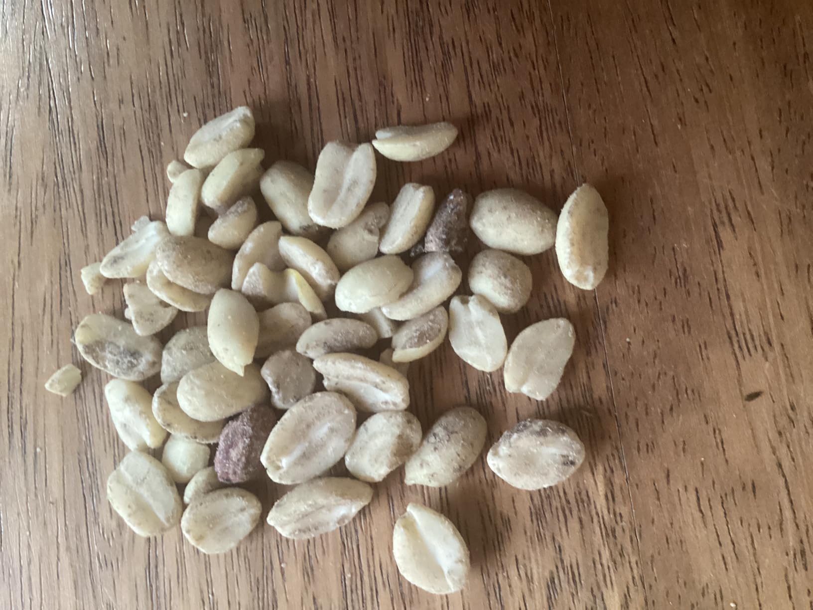 Dehner Natura Wildvogelfutter halbe Erdnüsse 5kg proteinreich