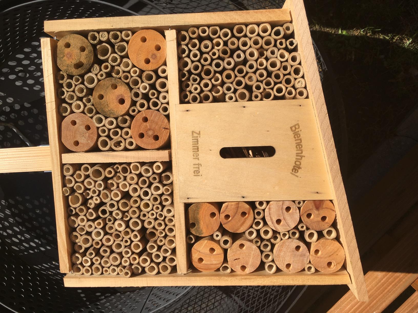 Dehner Natura Premium Insektenhotel Melitta Nistkasten 32x30 cm natur