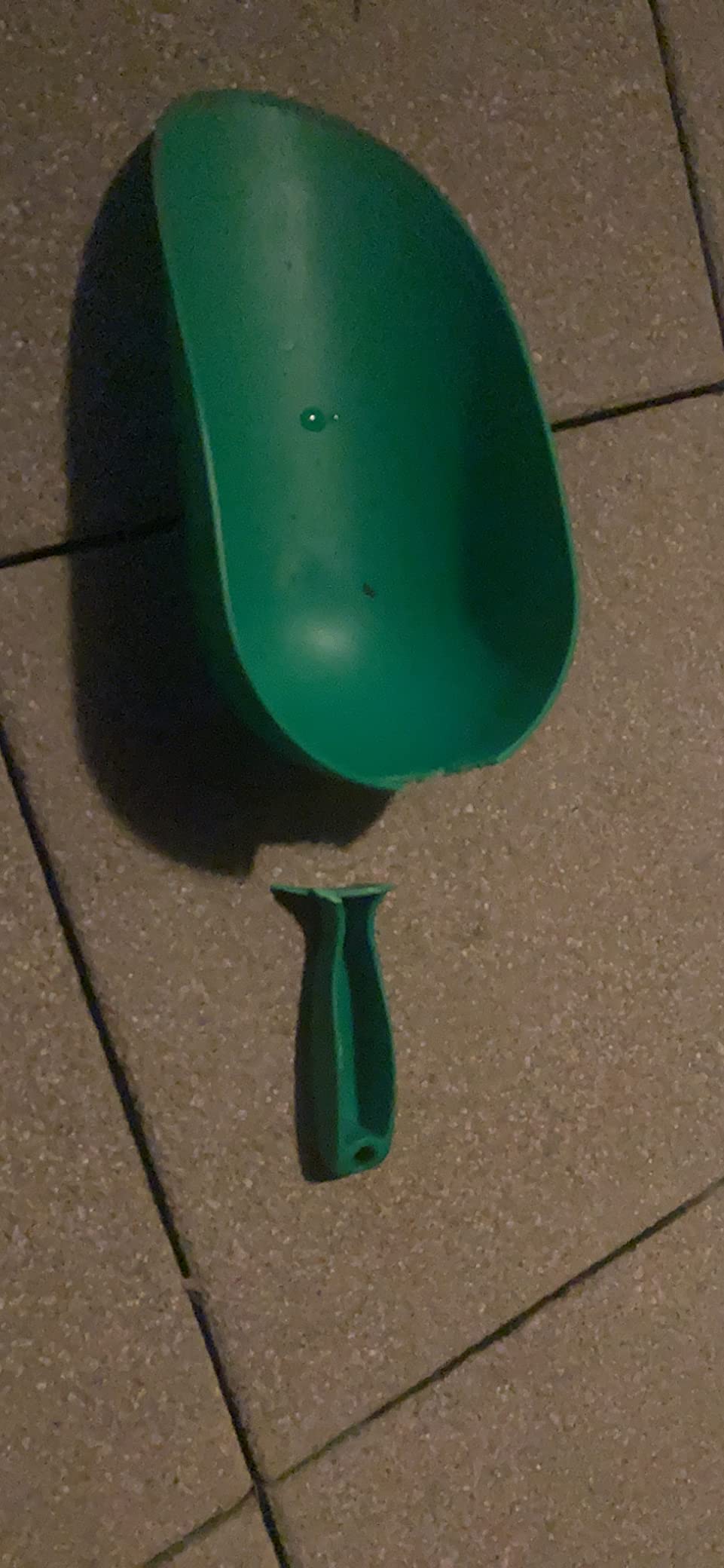 Dehner Universalschaufel Maxi Kunststoff grün 41 cm