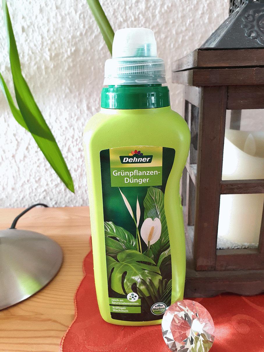 Dehner Grünpflanzen-Dünger flüssig 500 ml für 100 l