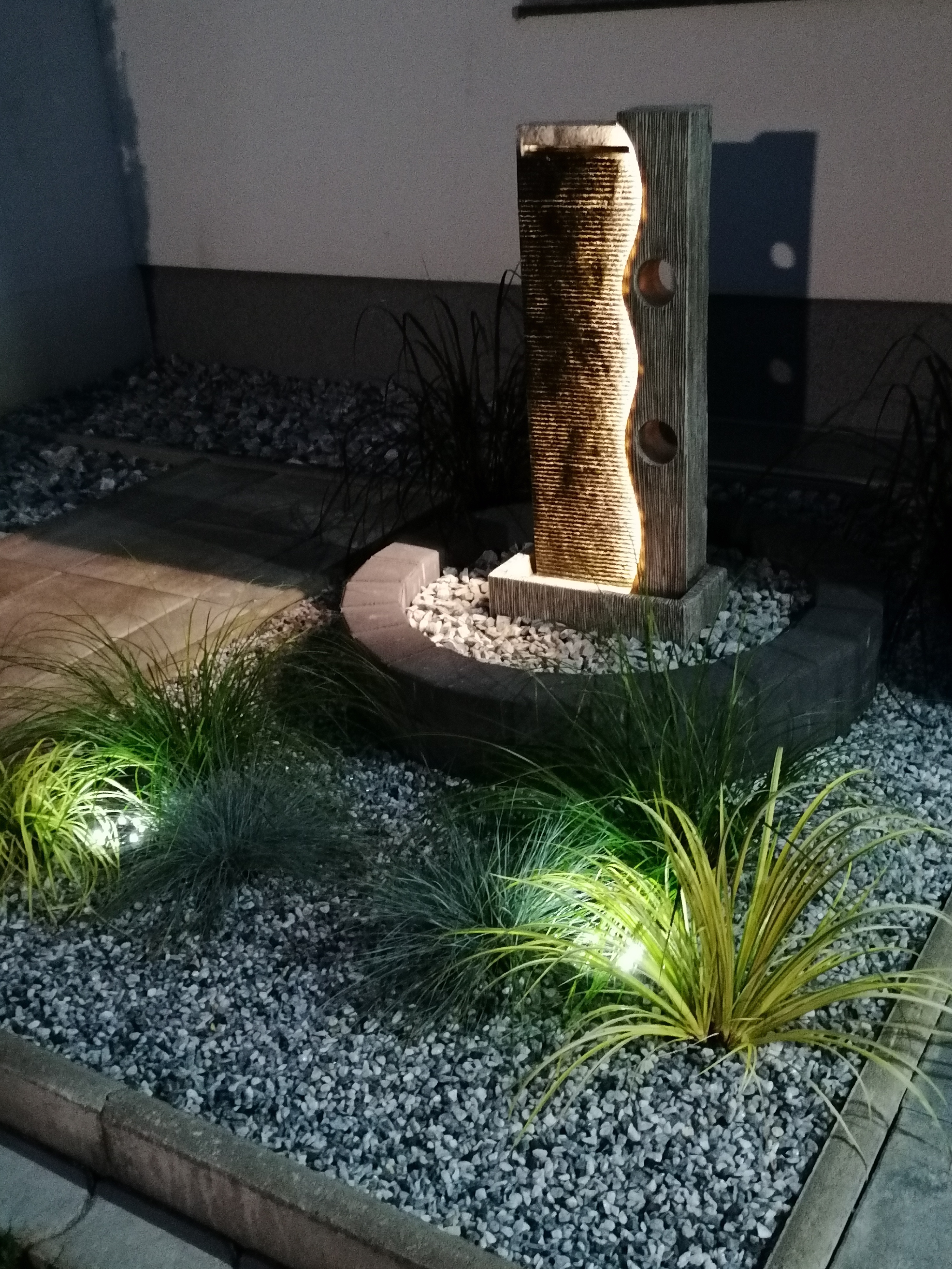 Dehner Eclipse Gartenbrunnen mit LED grau 100 cm