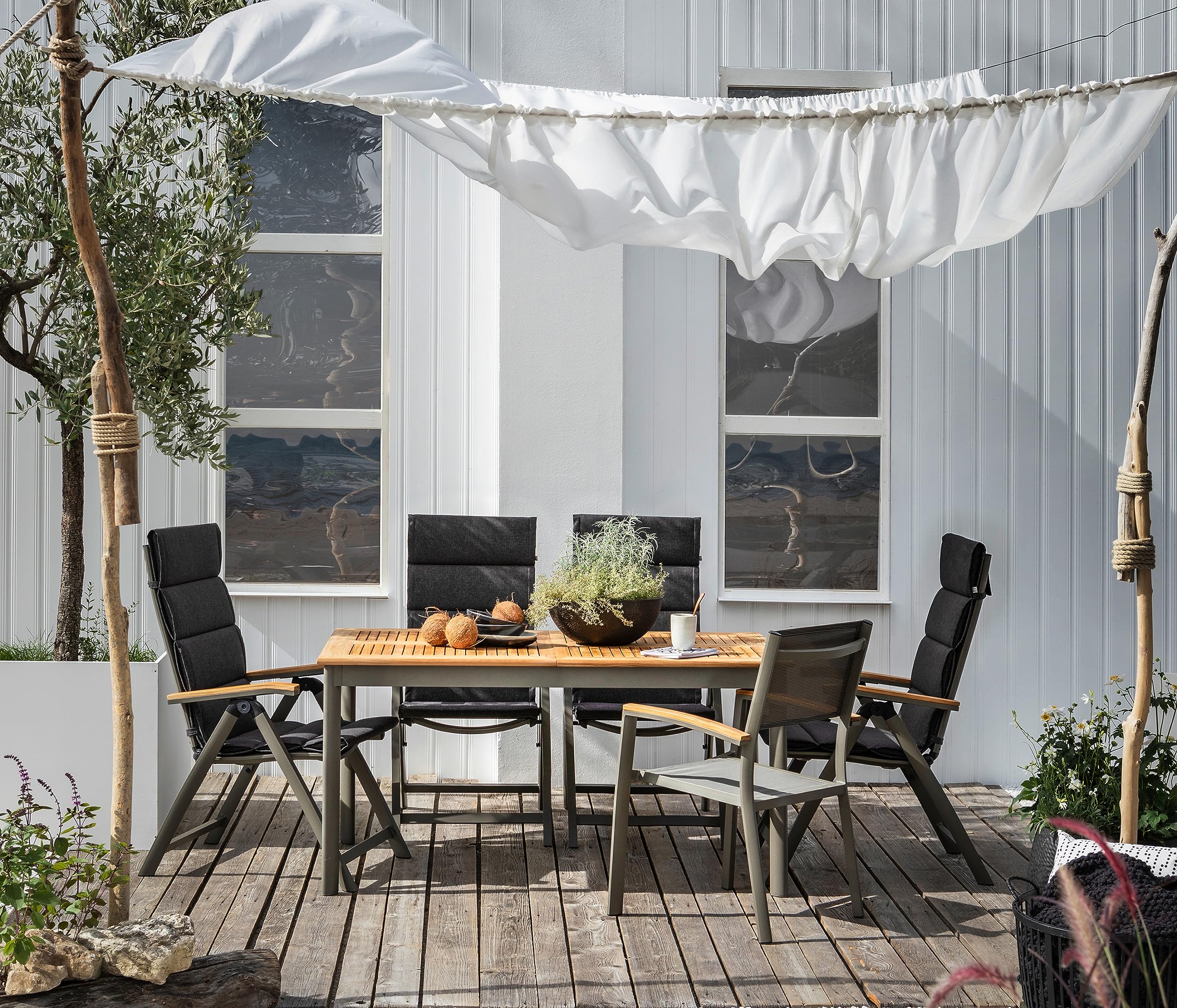 Dehner Premium Lovely Colmar Klappstuhl Teak Textilene grau