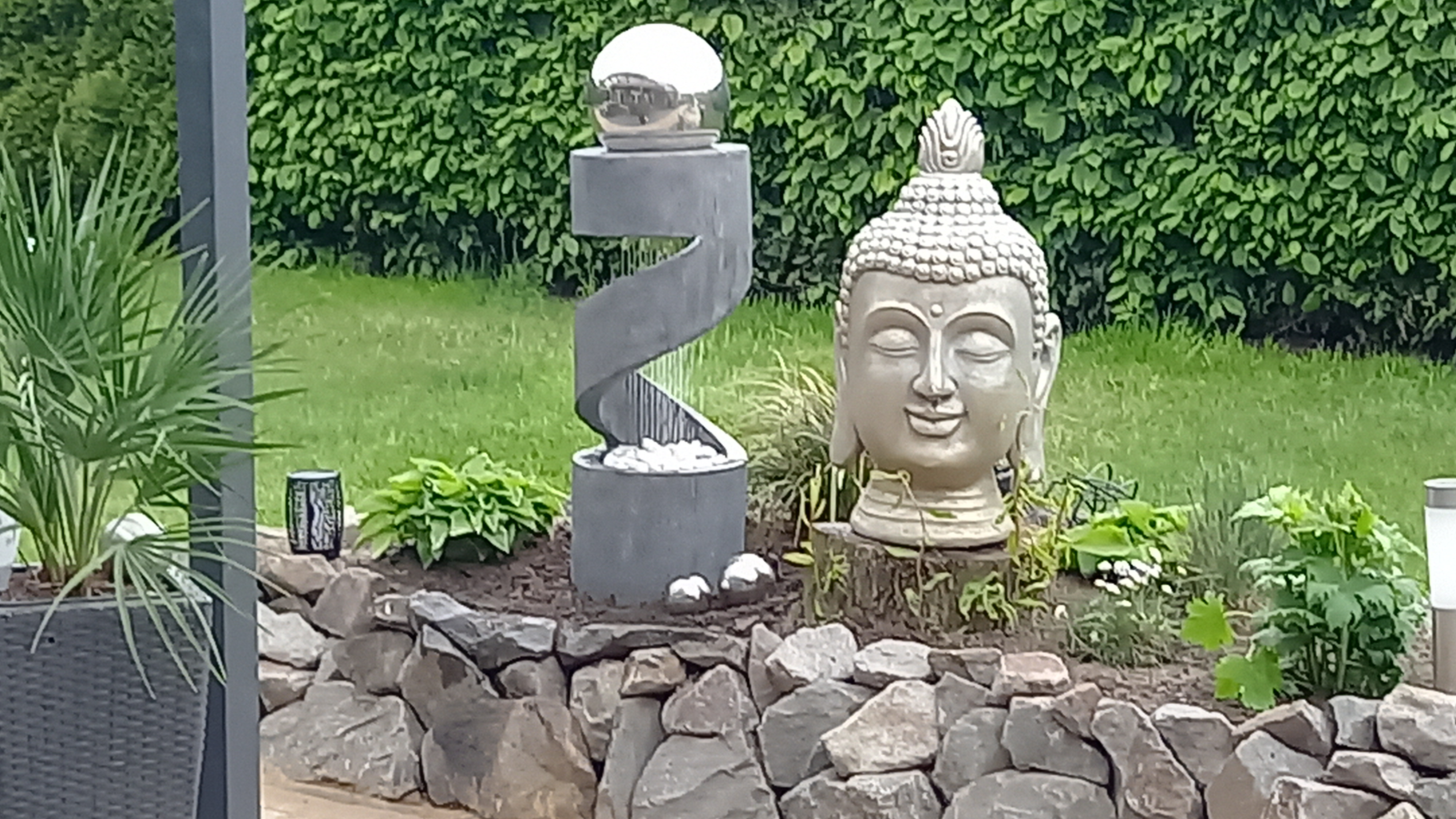 Dehner Mali Gartenbrunnen Polyresin 79,5 cm grau mit LED