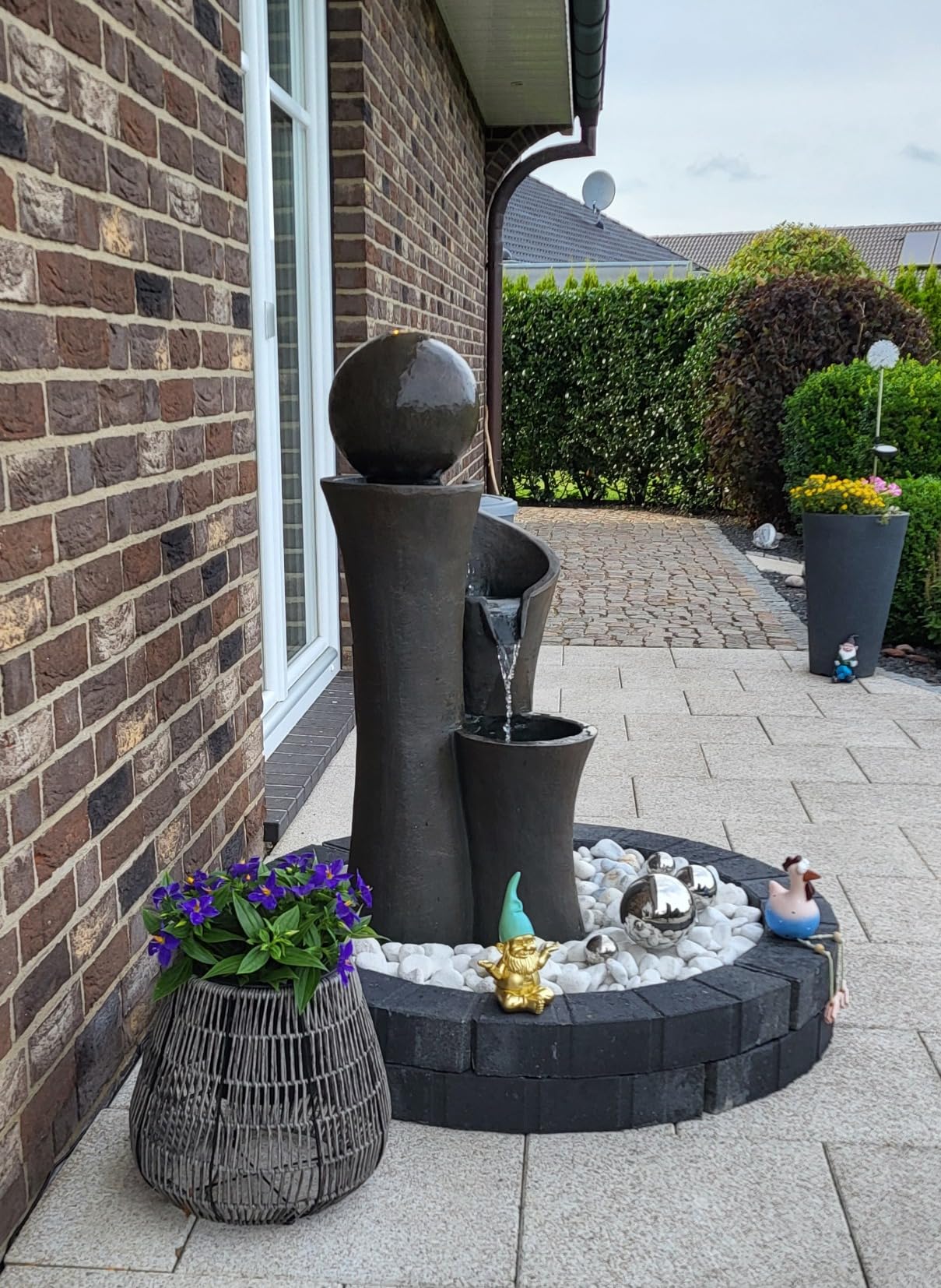 Dehner Gartenbrunnen Acapulco LED Polyresin grau/braun
