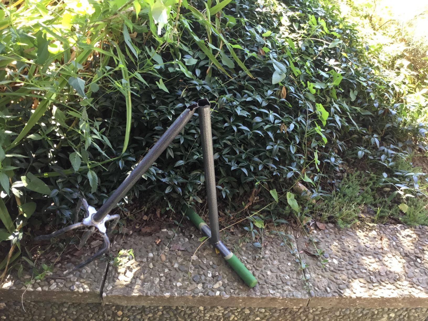 Dehner Gartenkralle Stahl 90cm Bodenlockerer grau grün