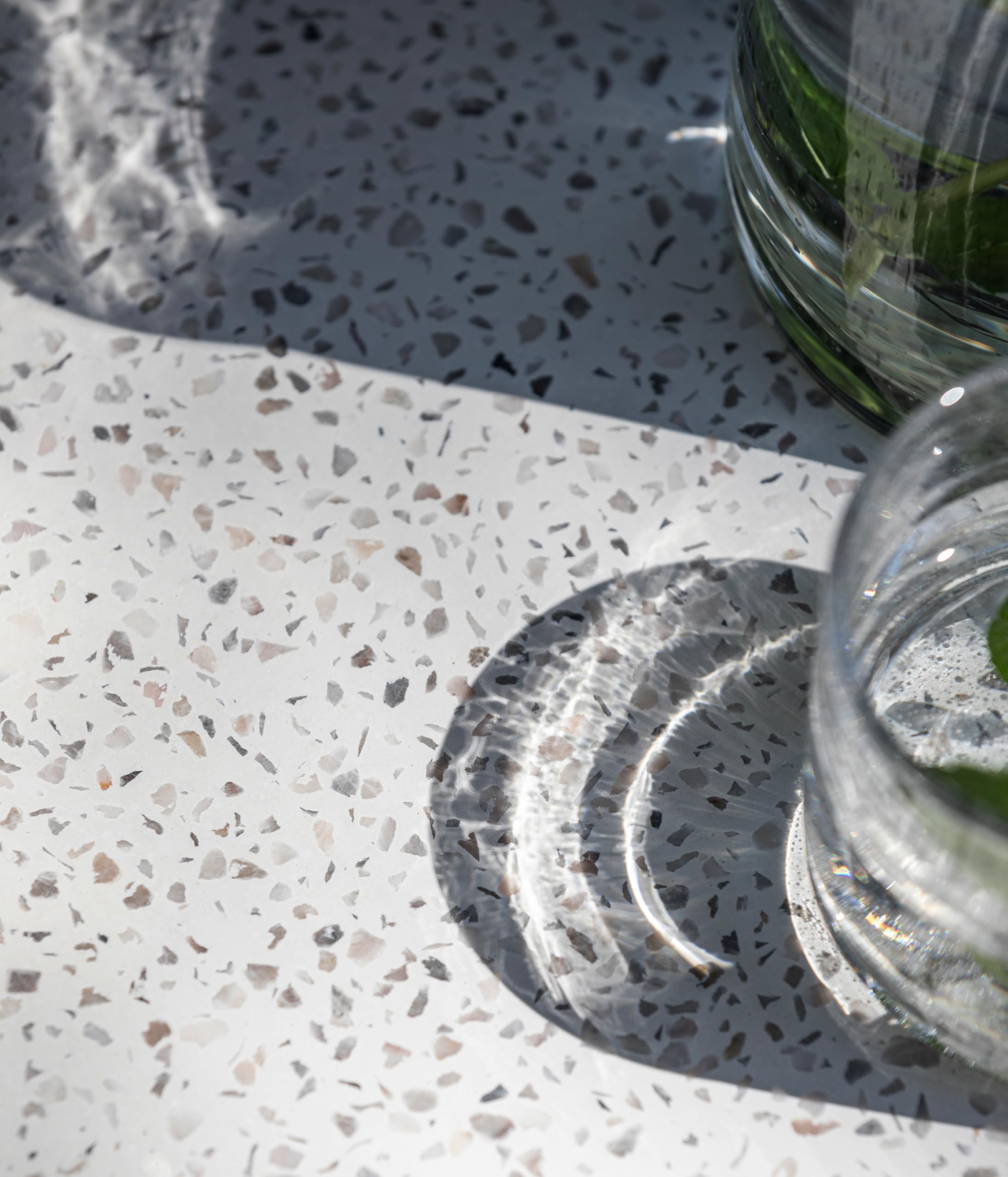 Dehner Portofino Lounge Tisch weiß Ø 80 cm Terrazzo