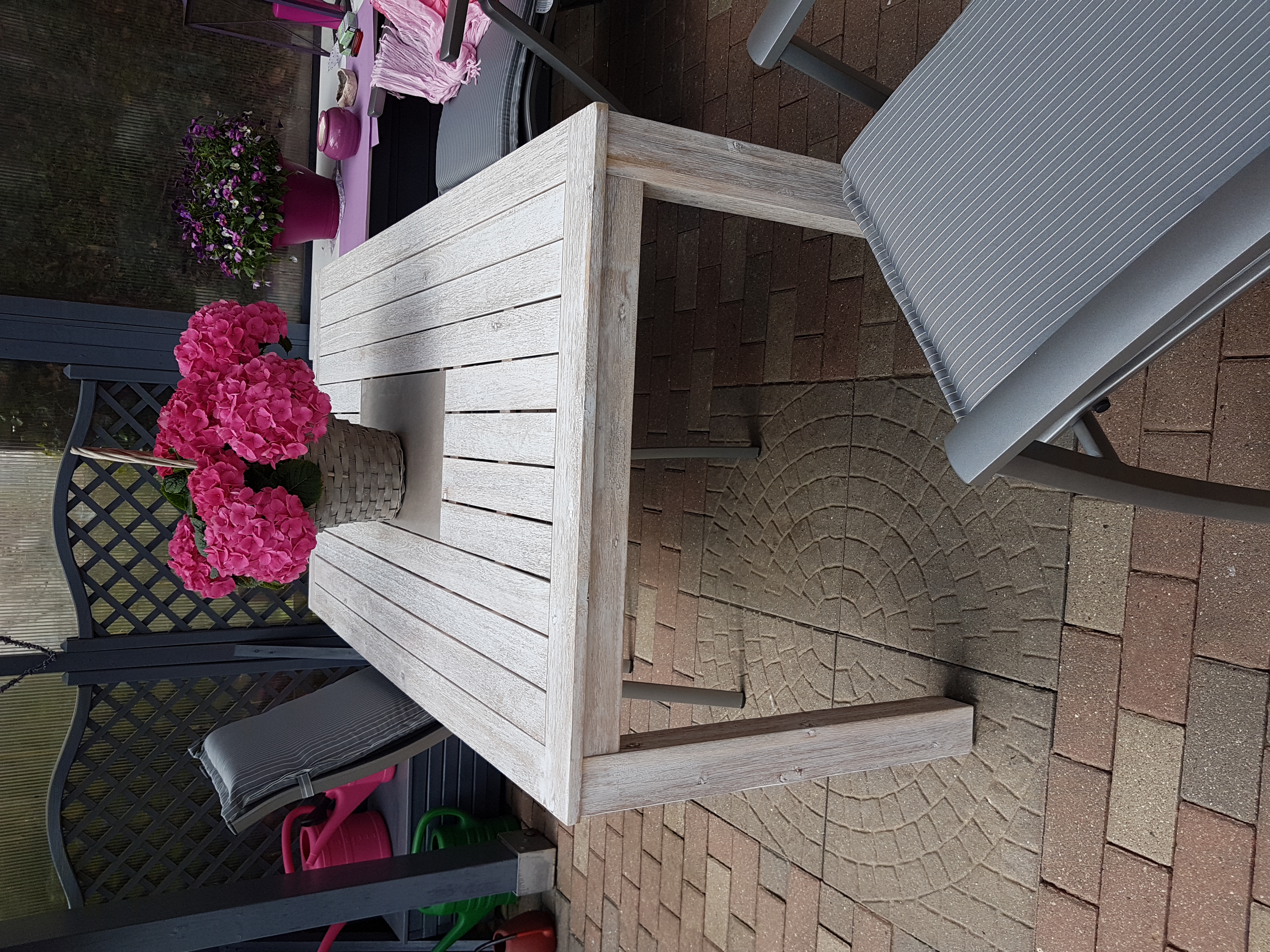 Dehner Stockholm Gartentisch Akazie grau 170cm