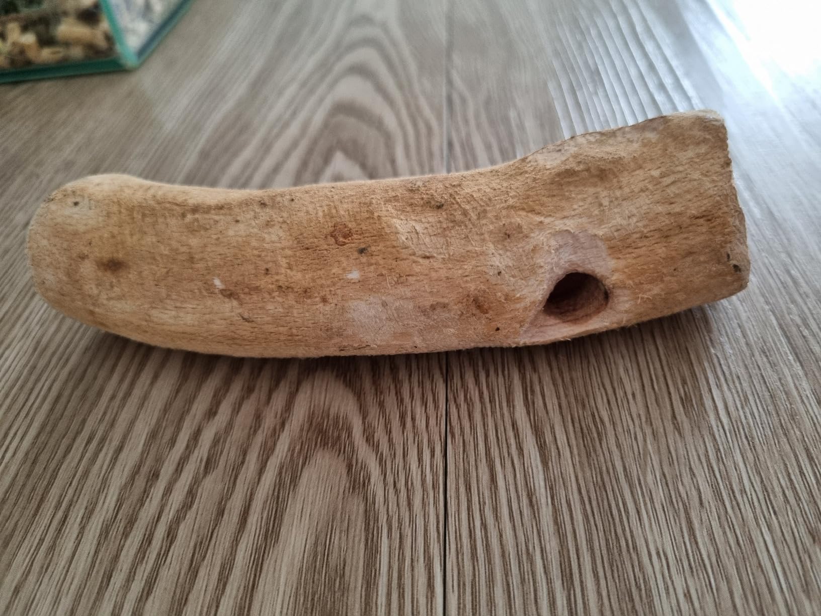 Dehner Premium Nagewurzel gefüllt Buche Kräuter 80g Snack