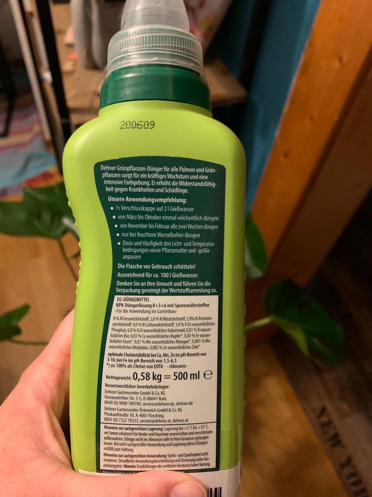 Dehner Grünpflanzen-Dünger flüssig 500 ml für 100 l