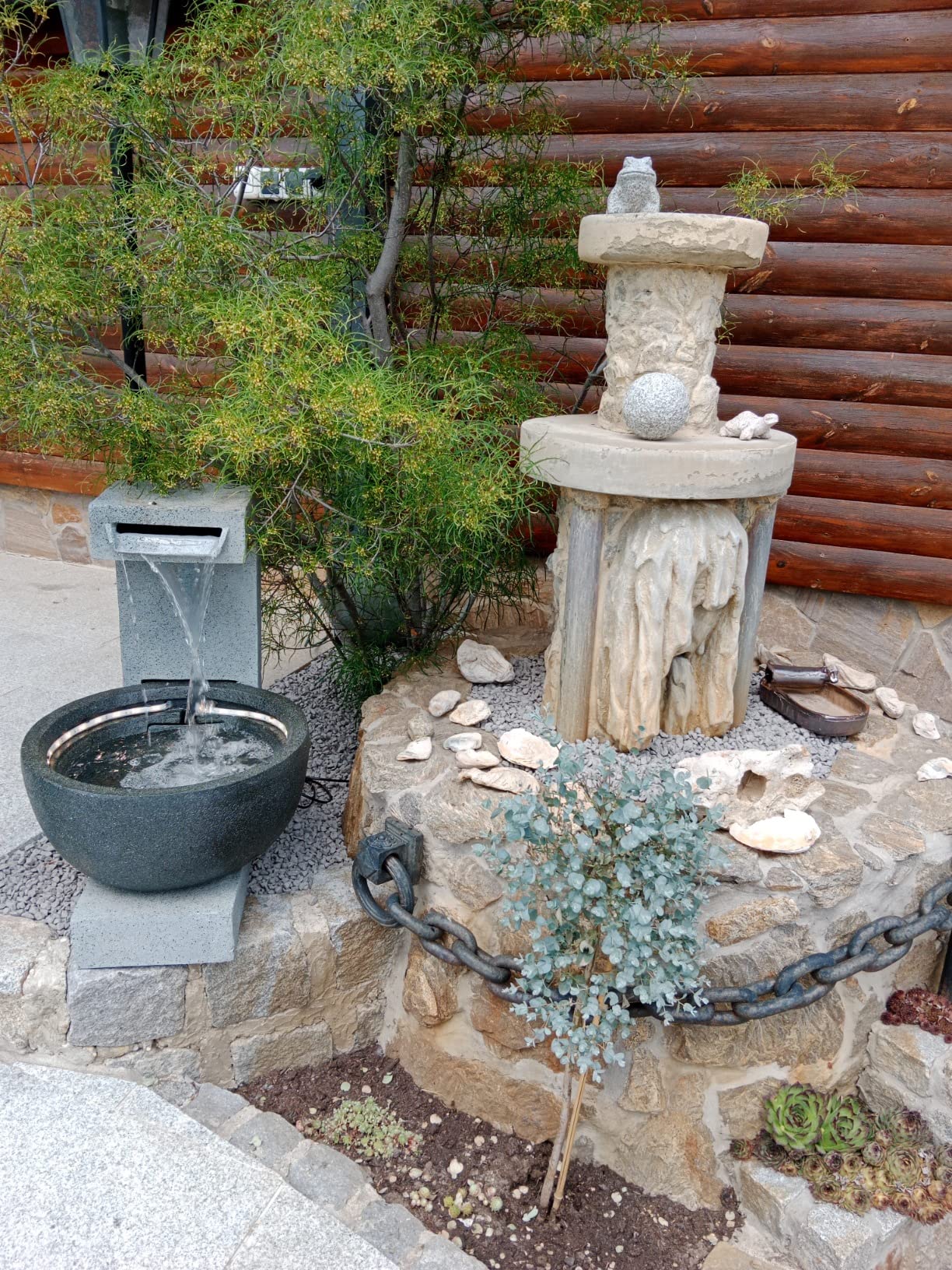 Dehner Premium Lovely Madeira Gartenbrunnen 65x43cm LED grau